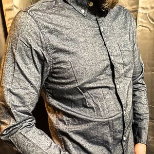 Hollister Men’s button up top